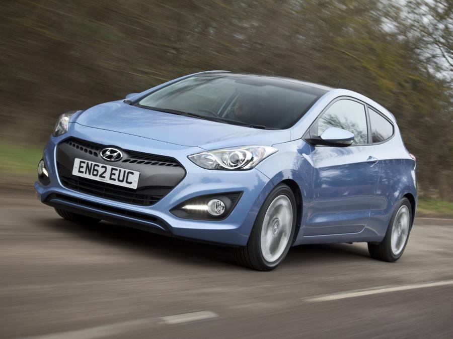  Hyundai i30 3-Door 2013 года  (UK) (фото 16 из 16)